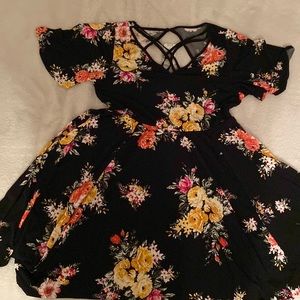 Brand new torrid floral dress size 1